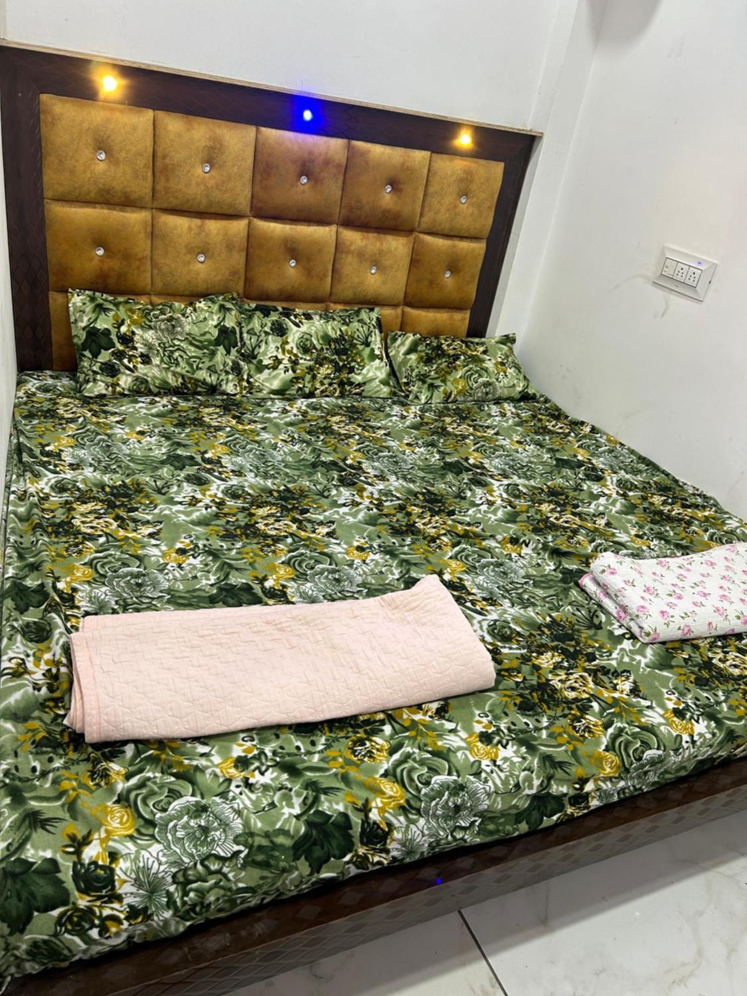 Bombay Hotel Ujjain Eksteriør bilde